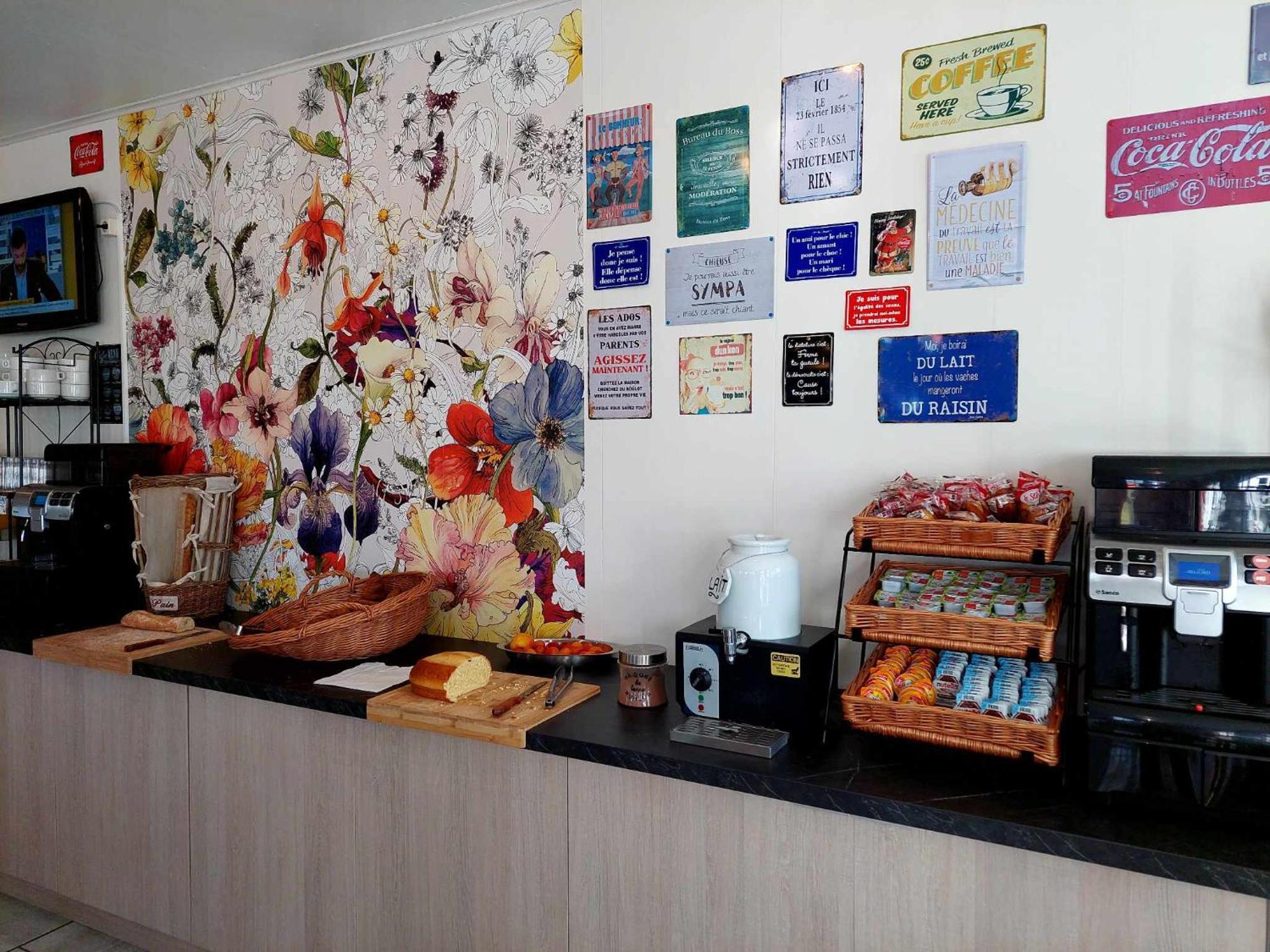 Le Mareuillais Hotel-Restaurant Zewnętrze zdjęcie